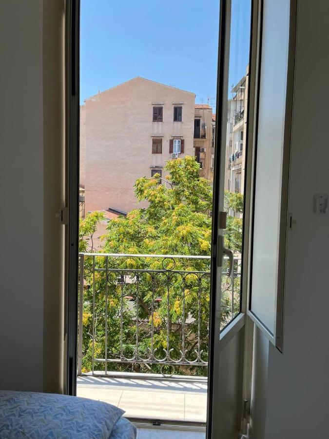 Al Cortile Di Maqueda Apartment Palermo Exterior photo