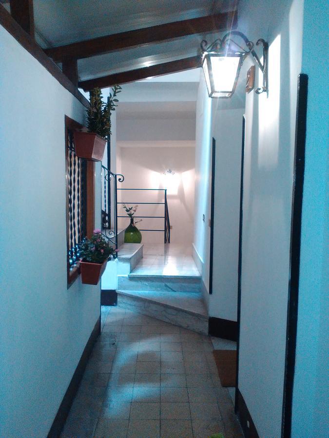 Al Cortile Di Maqueda Apartment Palermo Exterior photo